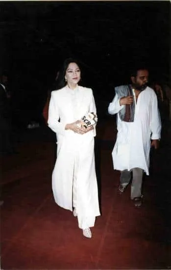 Simi Garewal Age