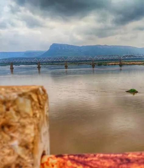 son river