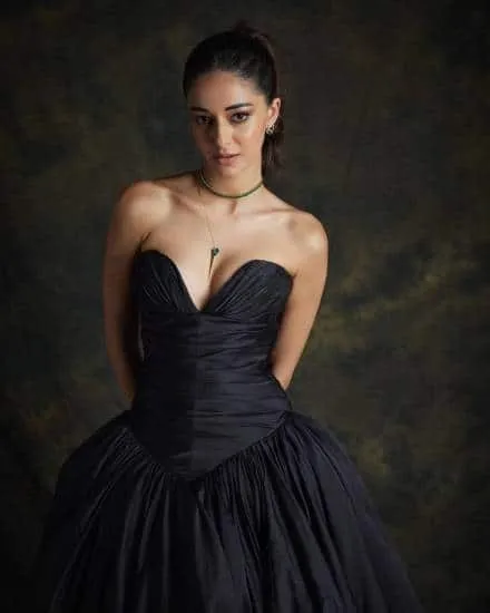 ananya panday boyfriend aditya roy kapur
