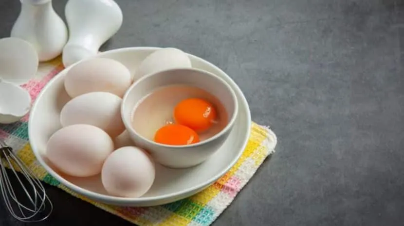 never do mistakes while eating eggs