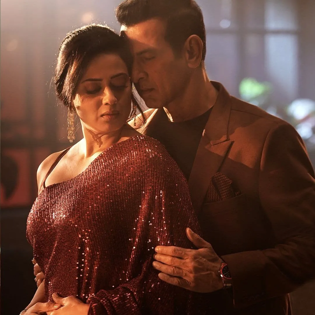 shweta-tiwari-ronit-roy-onscreen-romance