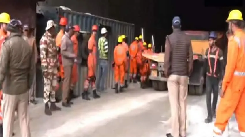 tunnel collapses in Uttarkashi