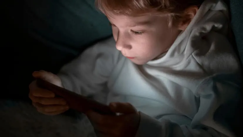 Children Addicted to Mobile