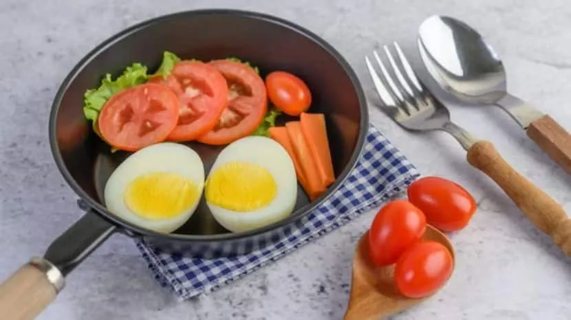 how many eggs should we eat in a week