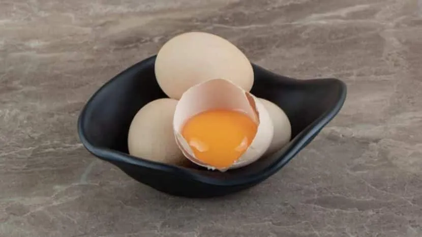 how many eggs should we eat in a week