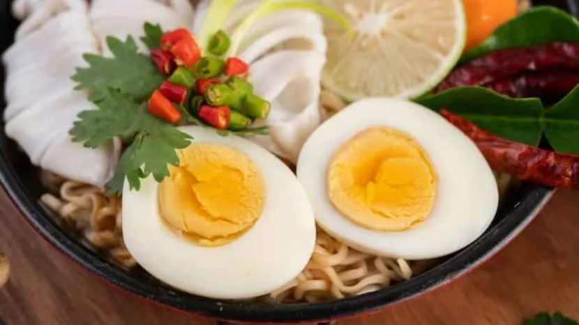 how many eggs should we eat in a week