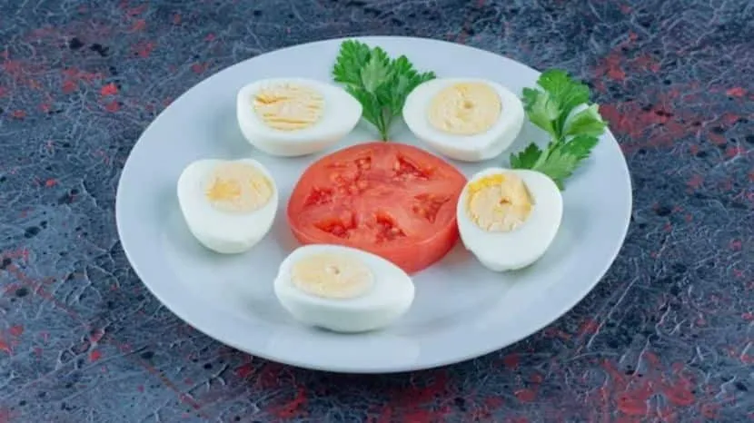 how many eggs should we eat in a week