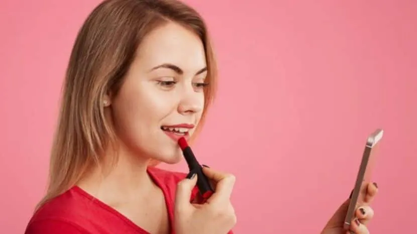 Harmful side effects of using lipstick regularly