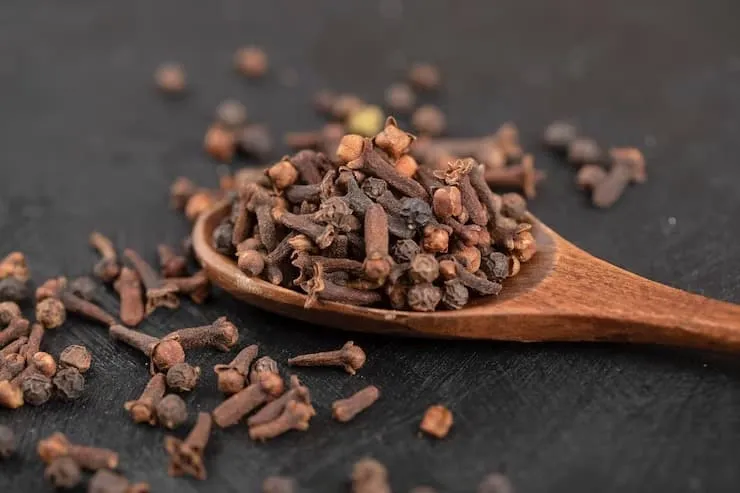 health-benefits-of-clove