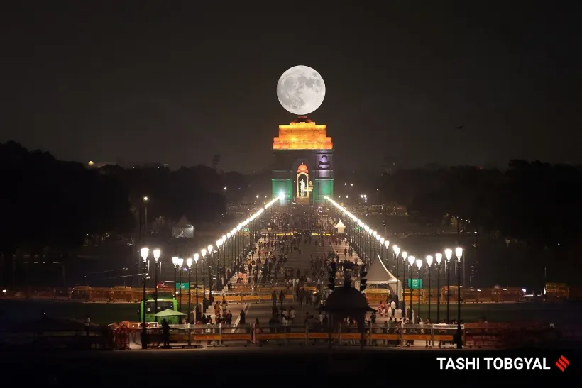 super blue moon, india gate, indian express