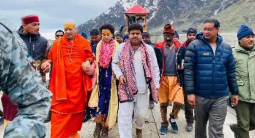 Kangana Ranaut visits Kedarnath and Haridwar