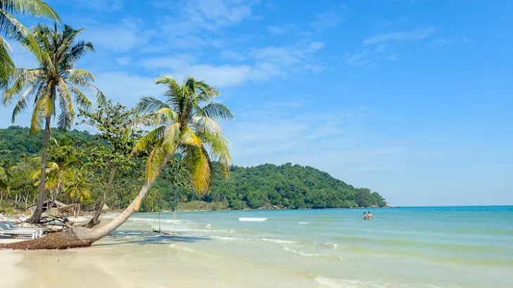 travel budget friendly international beach
