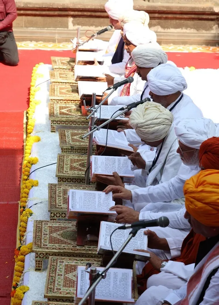 The Prime Minister attended a recitation of the Bhavarth Ramayana, written in Marathi, by Sant Eknath.
