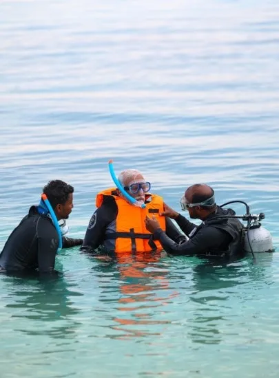 pm modi scooba diving