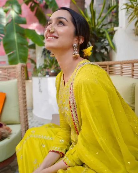 Shraddha Kapoor Marathi look 11