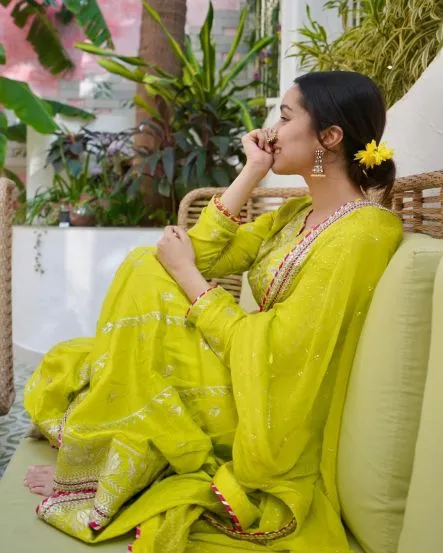 Shraddha Kapoor Marathi look 11