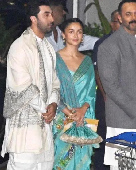 alia-bhatt-ramayan-theme-saree