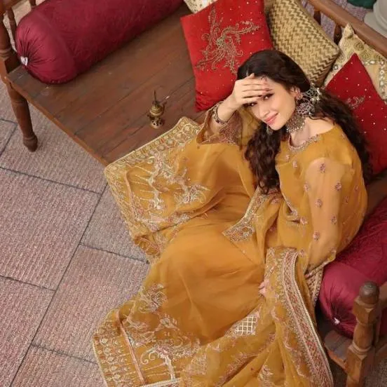 who is Shoaib Malik wife Sana Javed