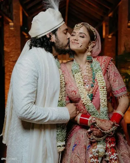 Asmita Sood marries boyfriend Siddh Mehta 