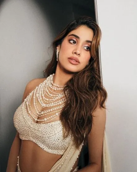 janhvi-kapoor-pearl-blouse