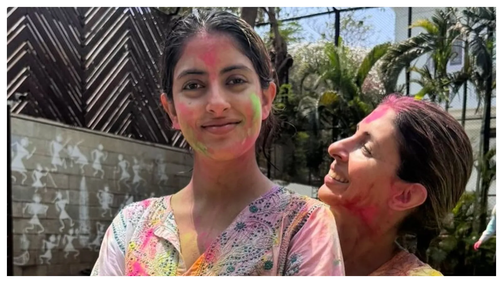 Shweta Bachchan, Navya Naveli