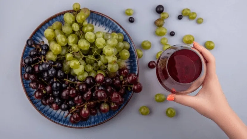 How does consuming grapes improve overall health as well as heart health