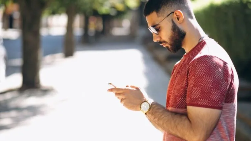 How Mobile Phone Radiation Affects Men's Fertility