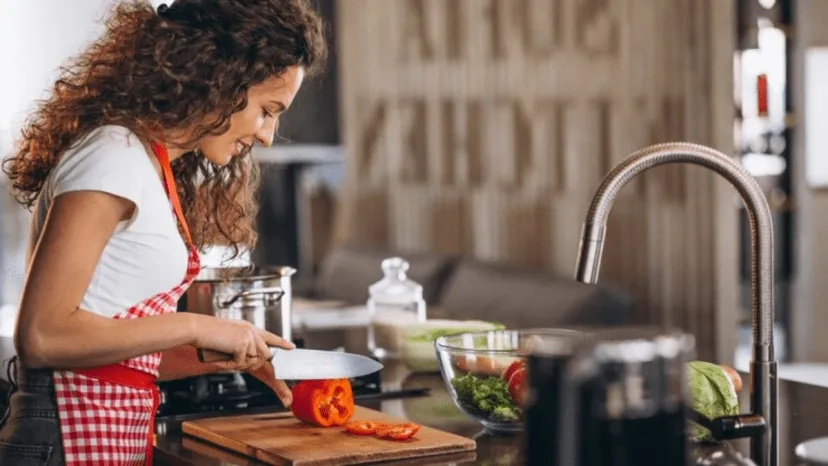 Kiran kukreja a nutritionit share kitchen hacks you must know that are non negotiable in the kitchen