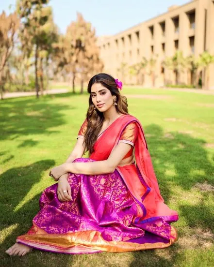 Janhvi kapoor visited tirumala tirupati on her birthday shared her south indian look photos