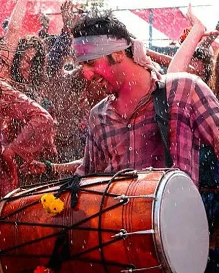 Ranbir Kapoor doesn't play Holi