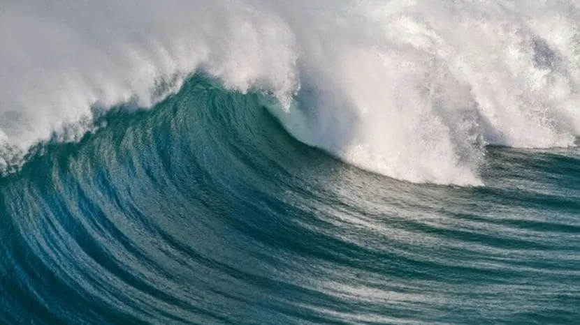 Why does the ocean waves formed in the sea