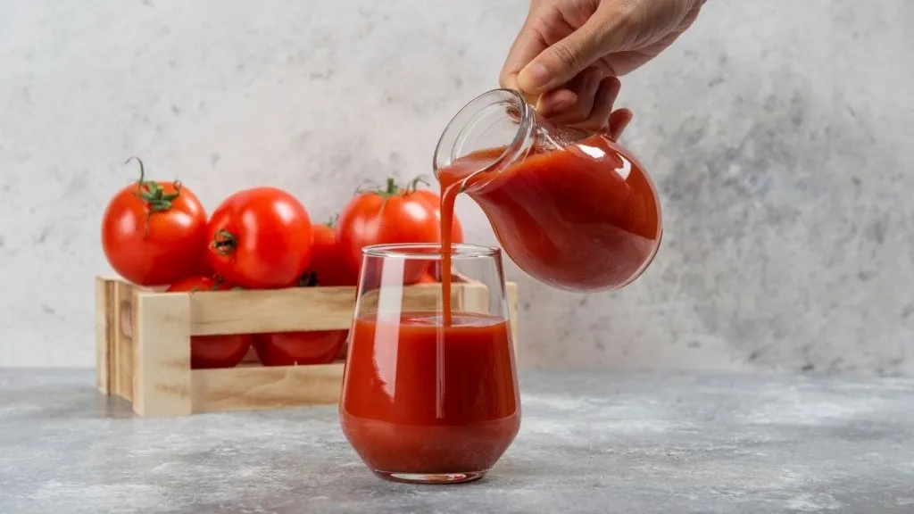 Tomato for tan removal - 1