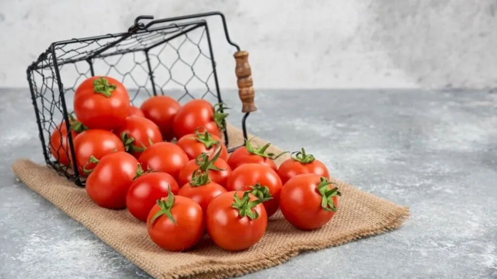 Tomato for tan removal - 6
