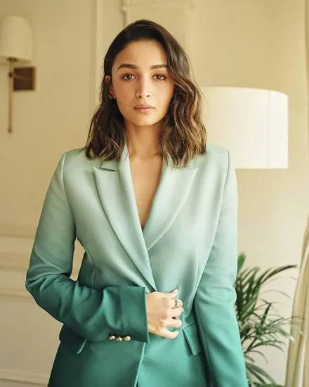 Alia Bhatt Film Fees Charge