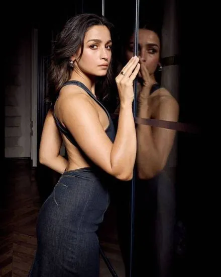 Alia Bhatt Net Worth