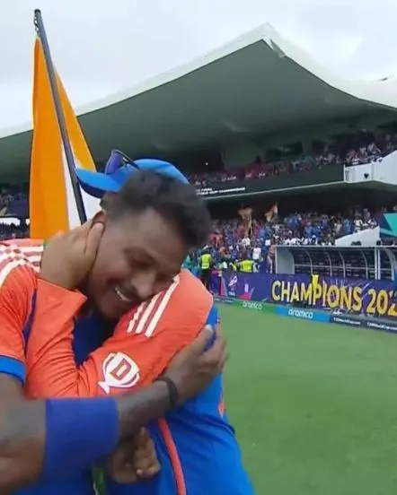 Rhit Sharma kissed Hardik Pandya