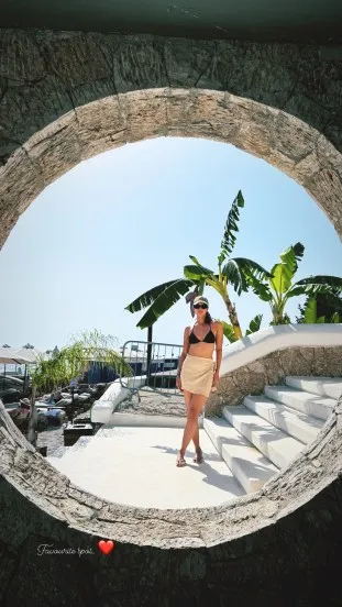 tripti-dimri-italy-vacation-photo-viral