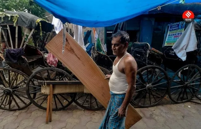 mechanic hand pulled rickshaw