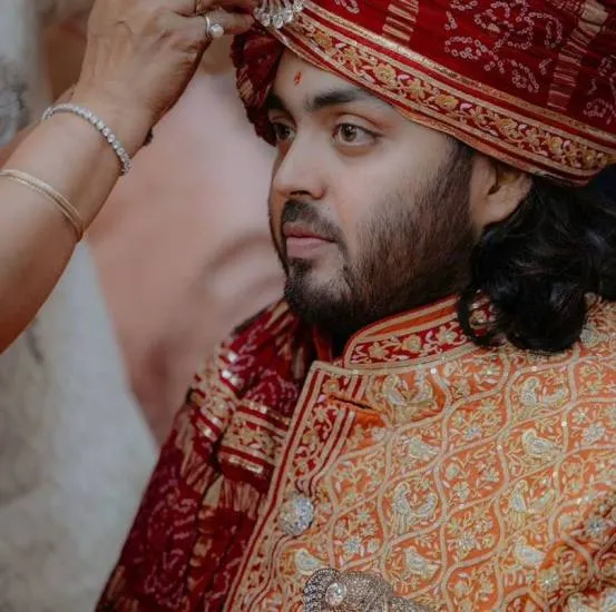 Anant Ambani Kalgi was designed by Nita Ambani price Will surprised you
