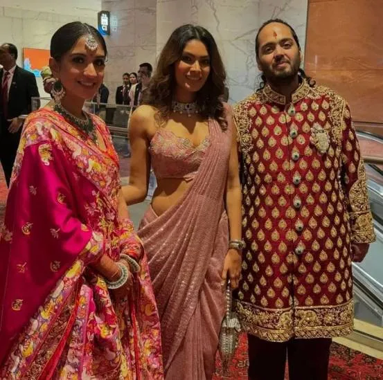 Nita Ambani Anant Ambani Kalgi