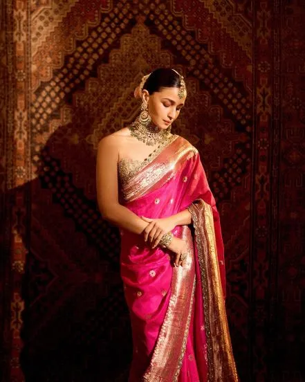 Alia Bhatt wore 160 year old ashavali pink saree