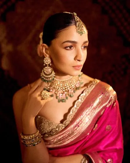 Alia Bhatt wore 160 year old ashavali pink saree