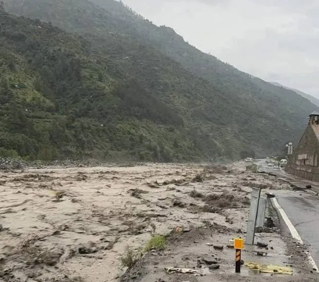 Himachal Pradesh Cloudbursts Updates