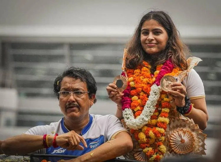 Manu Bhaker returns home