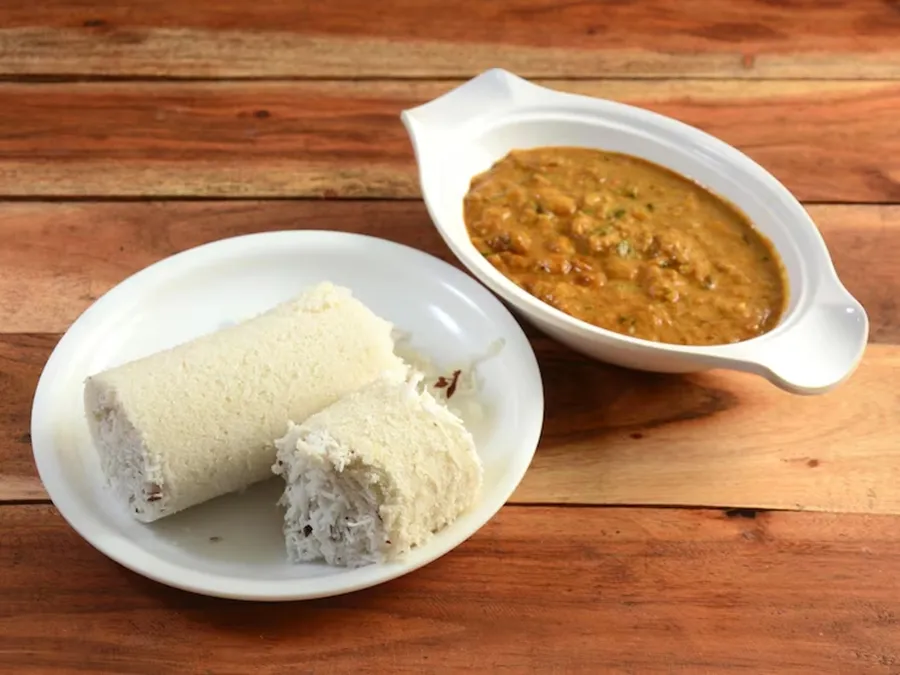 Puttu And Kadala Curry Easy Breakfast Recipe