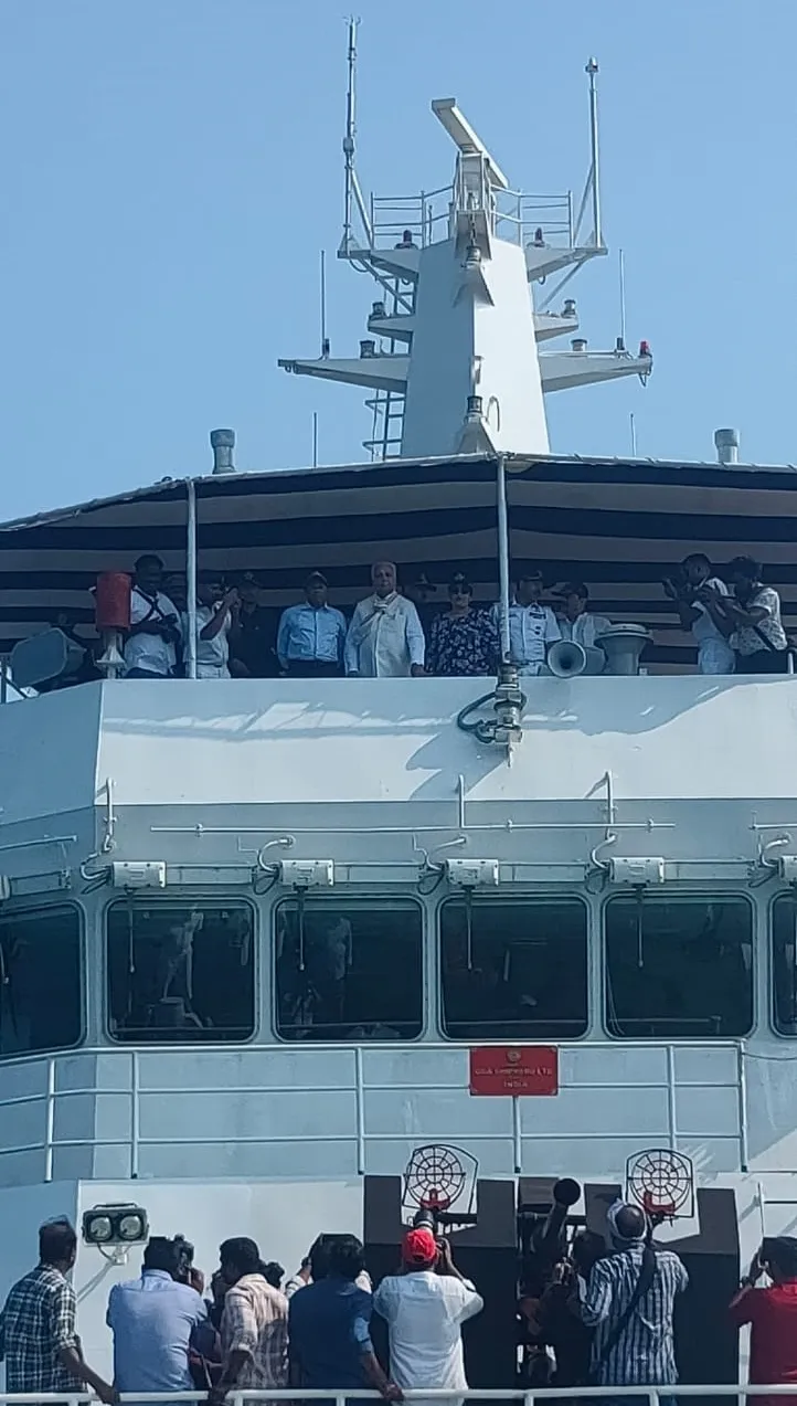 arif muhammed khan | indian coast guard