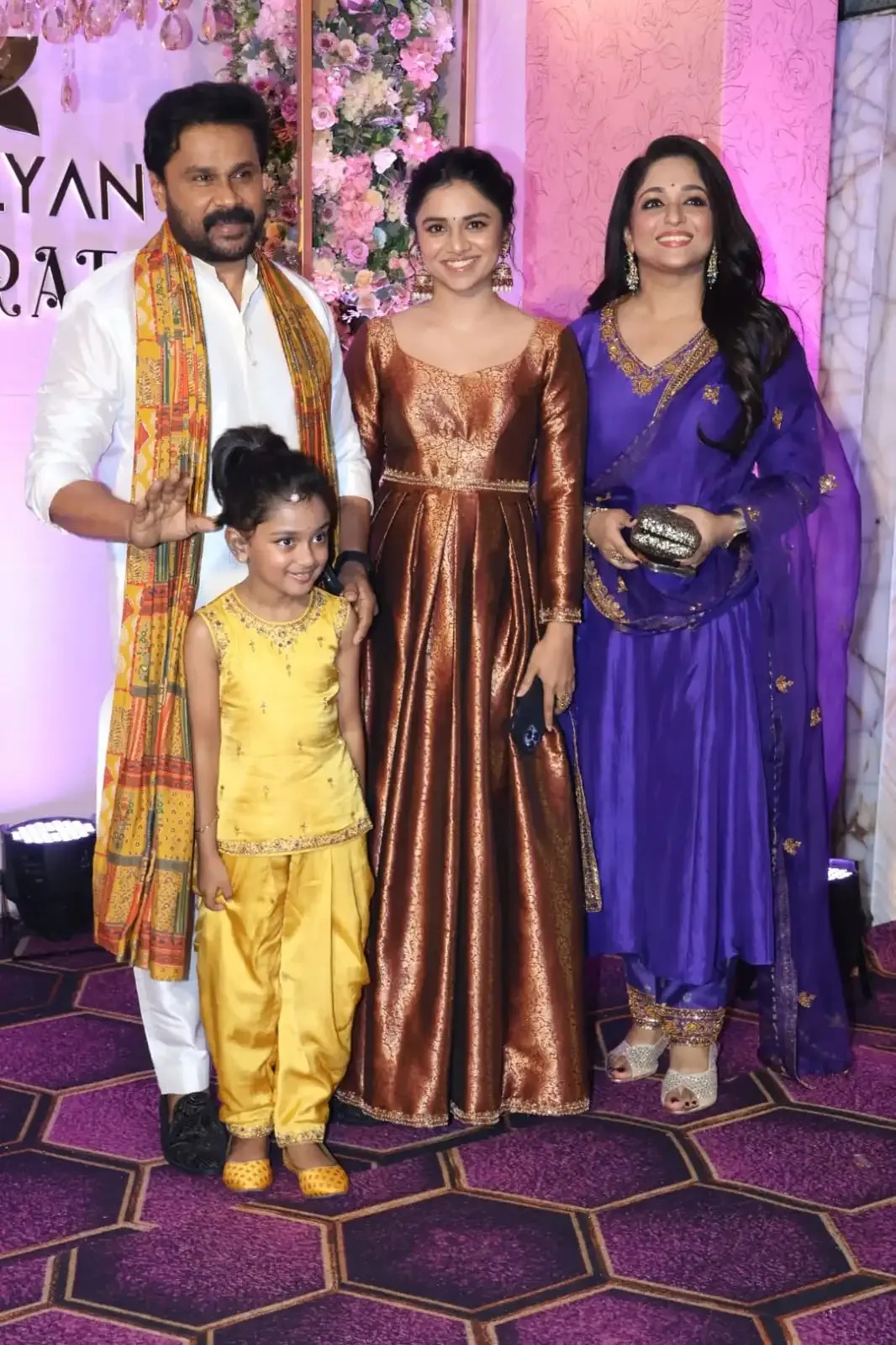 Kalyan Navratri celebrations Tovino Lidiya
