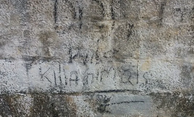Kerala Police, Marks on Wall, What does it mean