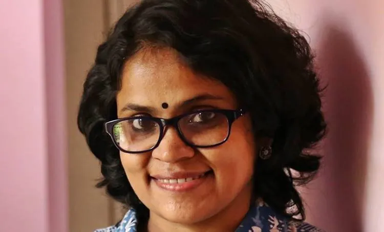 vidhu vincent, manhole, film director, iffk