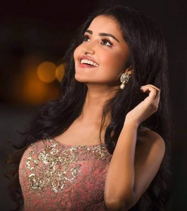 anupama parameswaran, anupama fashion